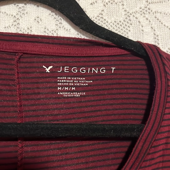 American Eagle Jegging Top - Picture 2 of 3